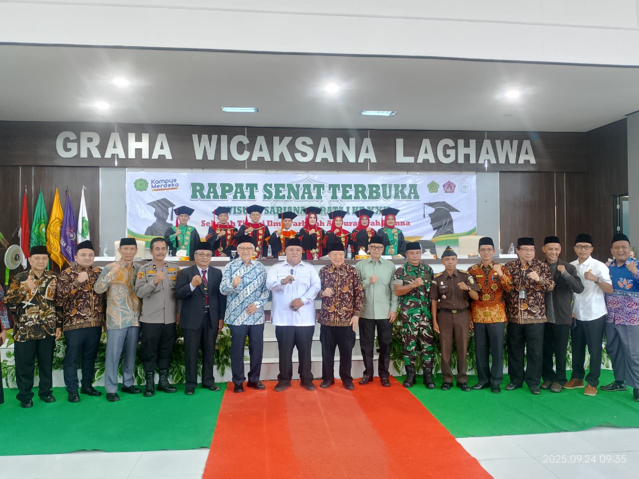 wisuda-sarjana-sekolah-tinggi-ilmu-tarbiyah-stit-al-quraniyah-angkatan-ke-xxxii-tahun-2025