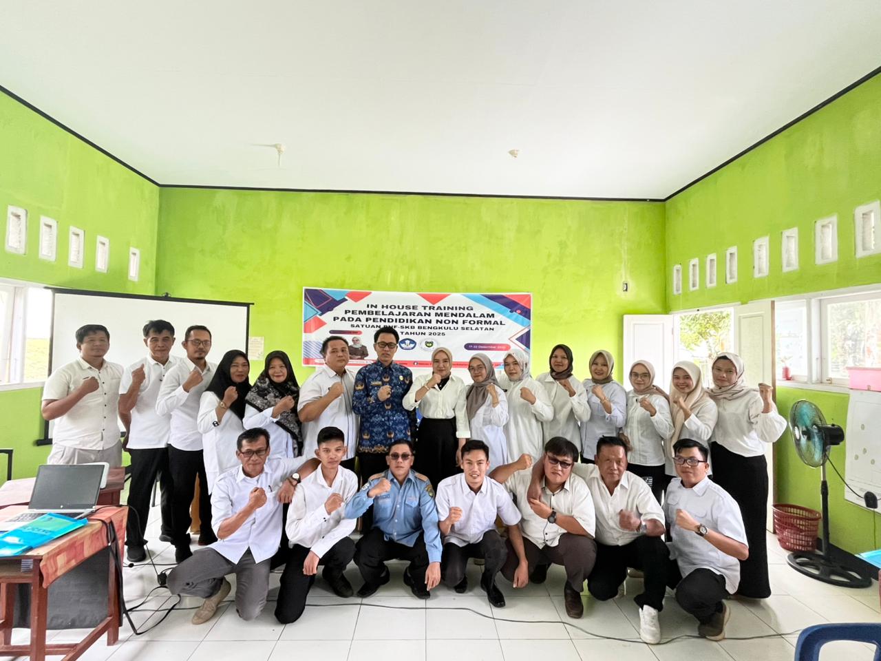 kepala-disdikbud-bengkulu-selatan-resmi-membuka-iht-pembelajaran-mendalam-pendidikan-nonformal