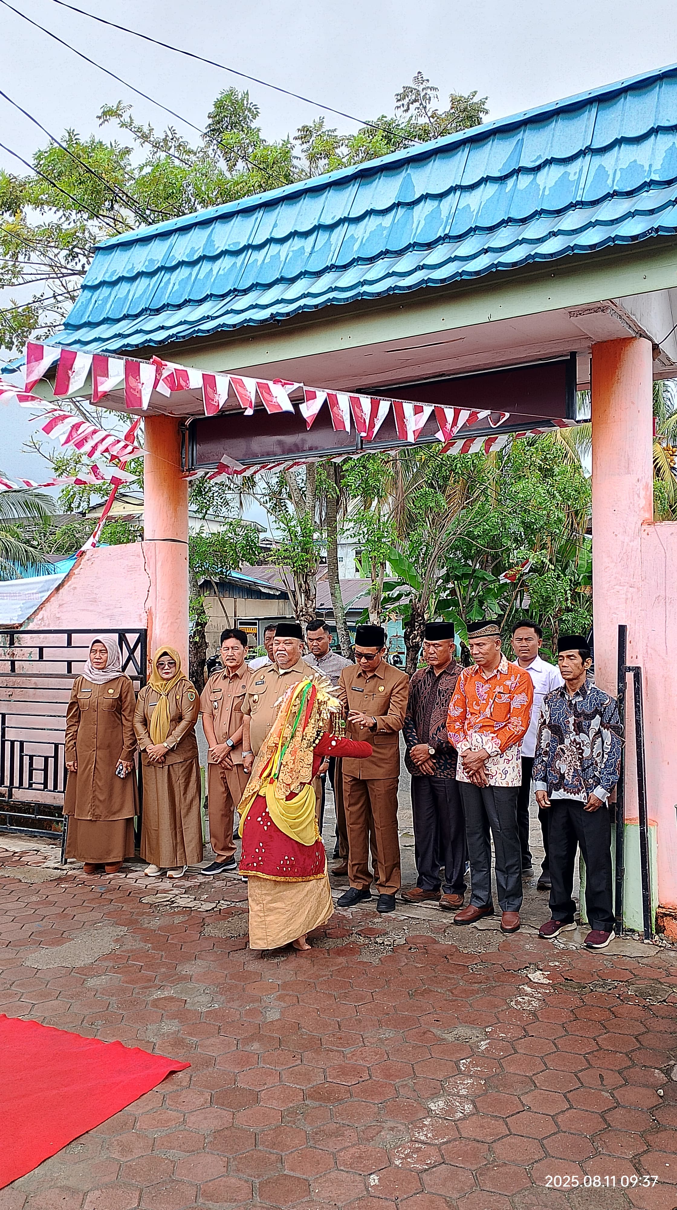 peletakan-batu-pertama-program-revitalisasi-sekolah-smpn-2-bengkulu-selatan
